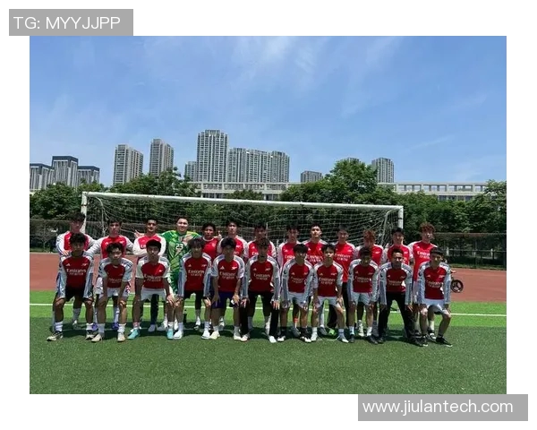 武汉足球队的比赛经验探讨与发展之路分析